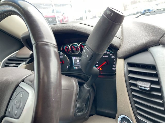 Used 2020 GMC Yukon XL SLT w/ Premium Edition image 15