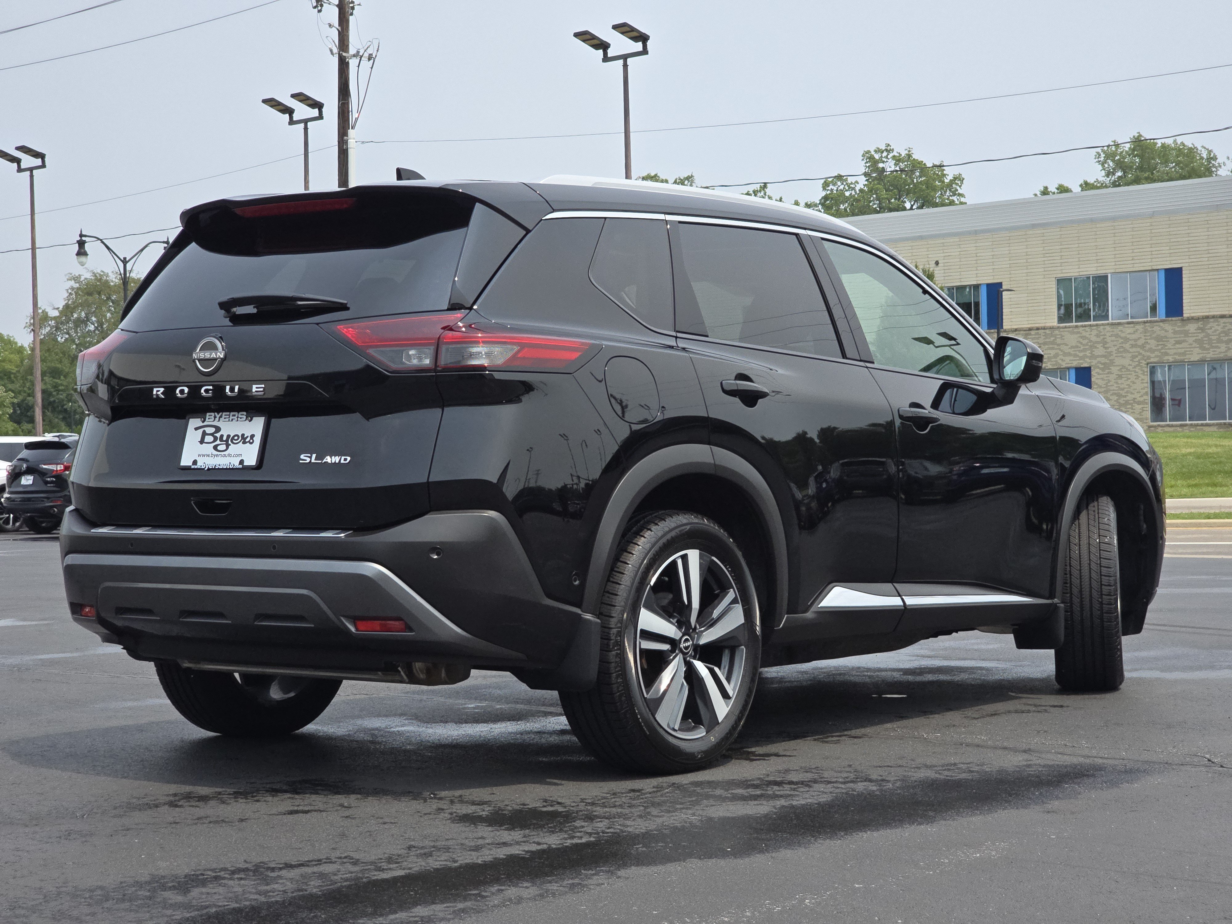 Used 2023 Nissan Rogue SL w/ SL Premium Package AWD/4WD image 7