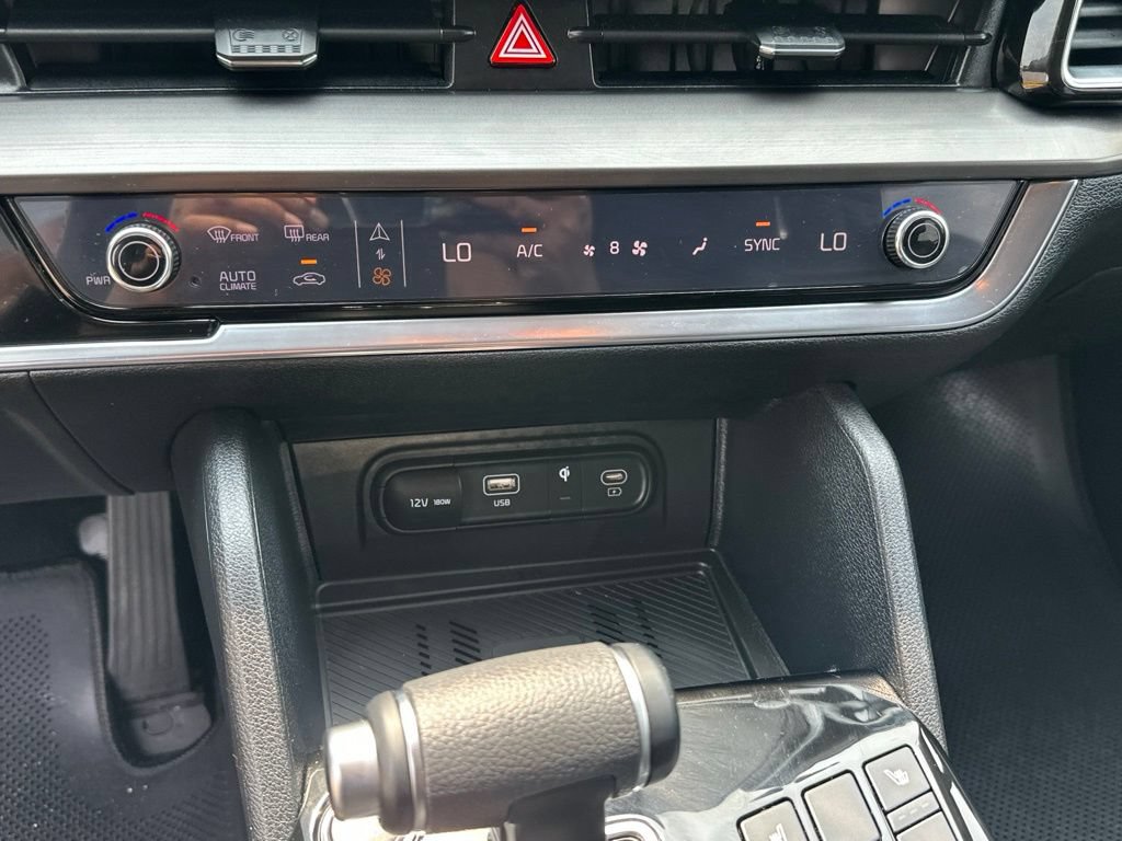 Used 2024 Kia Sportage EX AWD/4WD image 19