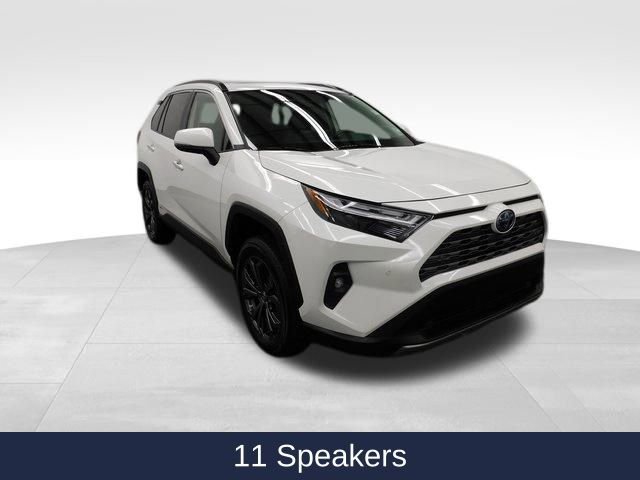 Used 2022 Toyota RAV4 Limited image 2