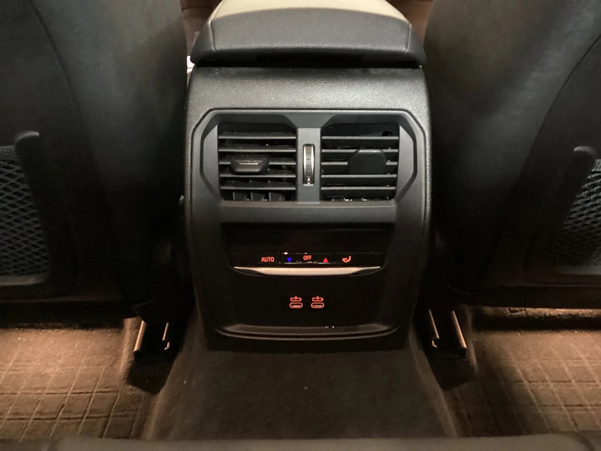 Used 2021 BMW 330i xDrive Sedan w/ Convenience Package AWD/4WD image 15