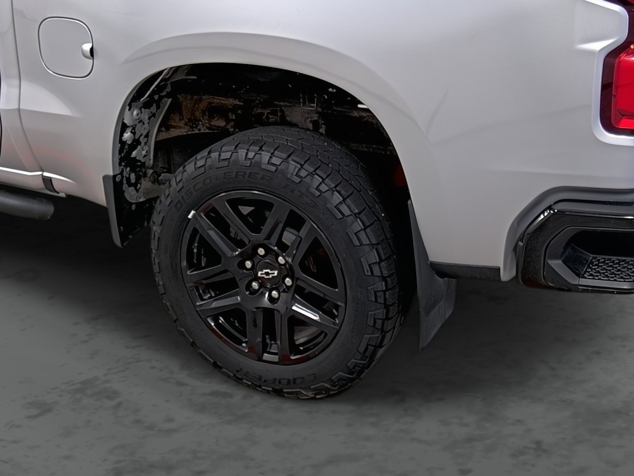 Used 2022 Chevrolet Silverado 1500 LT Trail Boss AWD/4WD image 9