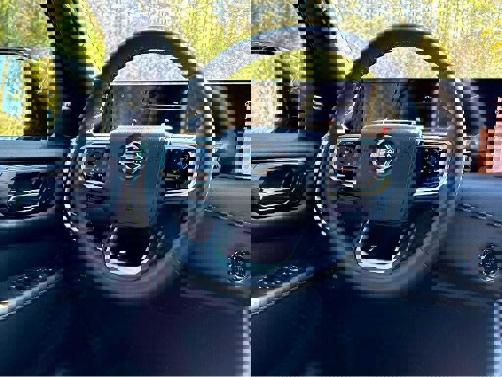 New 2026 Nissan Armada SL image 19