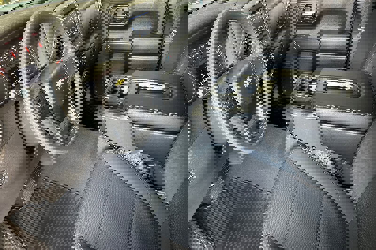 Used 2022 Chevrolet Silverado 1500 Custom image 11