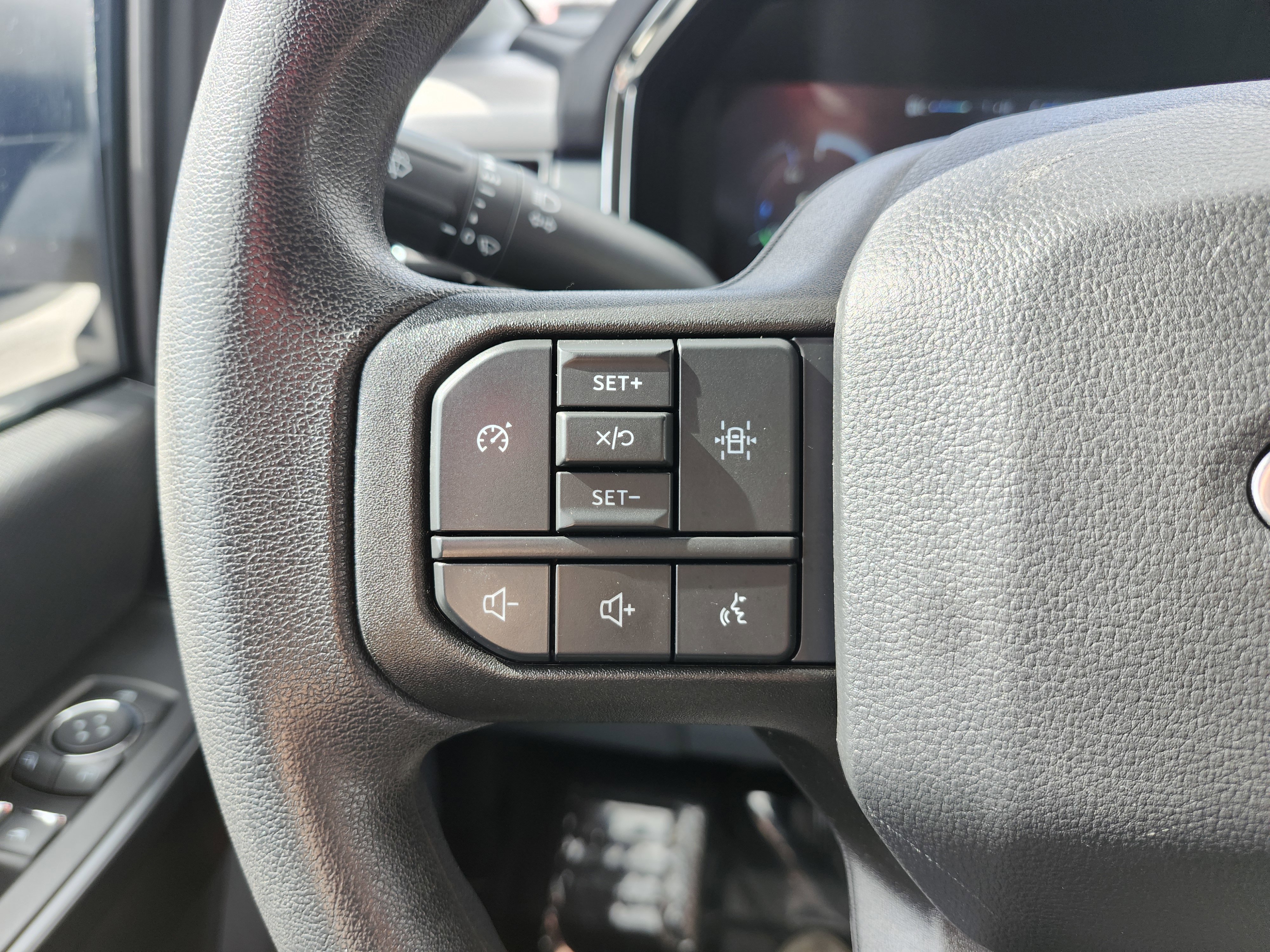 Used 2023 Ford F150 Lightning Pro image 36