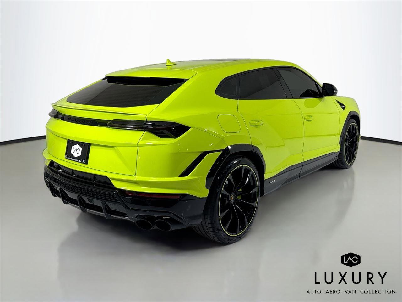 Used 2024 Lamborghini Urus S image 6