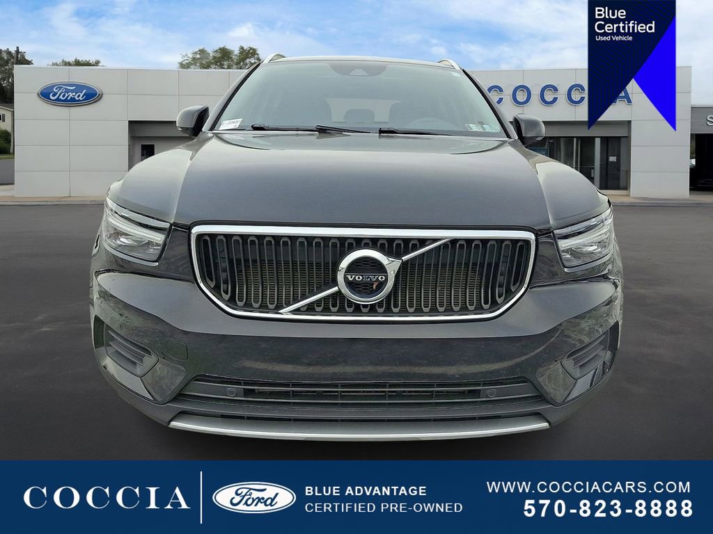 Used 2020 Volvo XC40 T5 Momentum w/ Protection Package Premier image 2