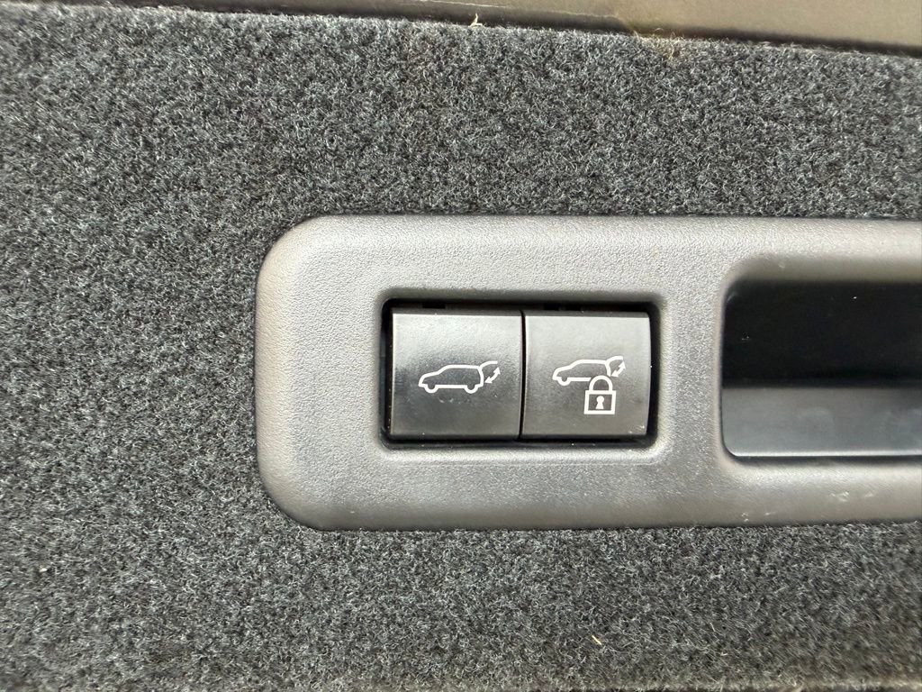 Used 2022 Lexus RX 350L Premium w/ Premium Package image 47