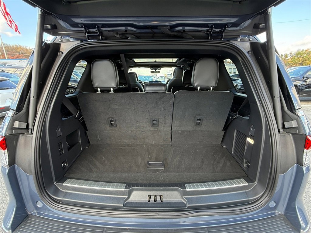 Used 2023 Lincoln Navigator Reserve image 25