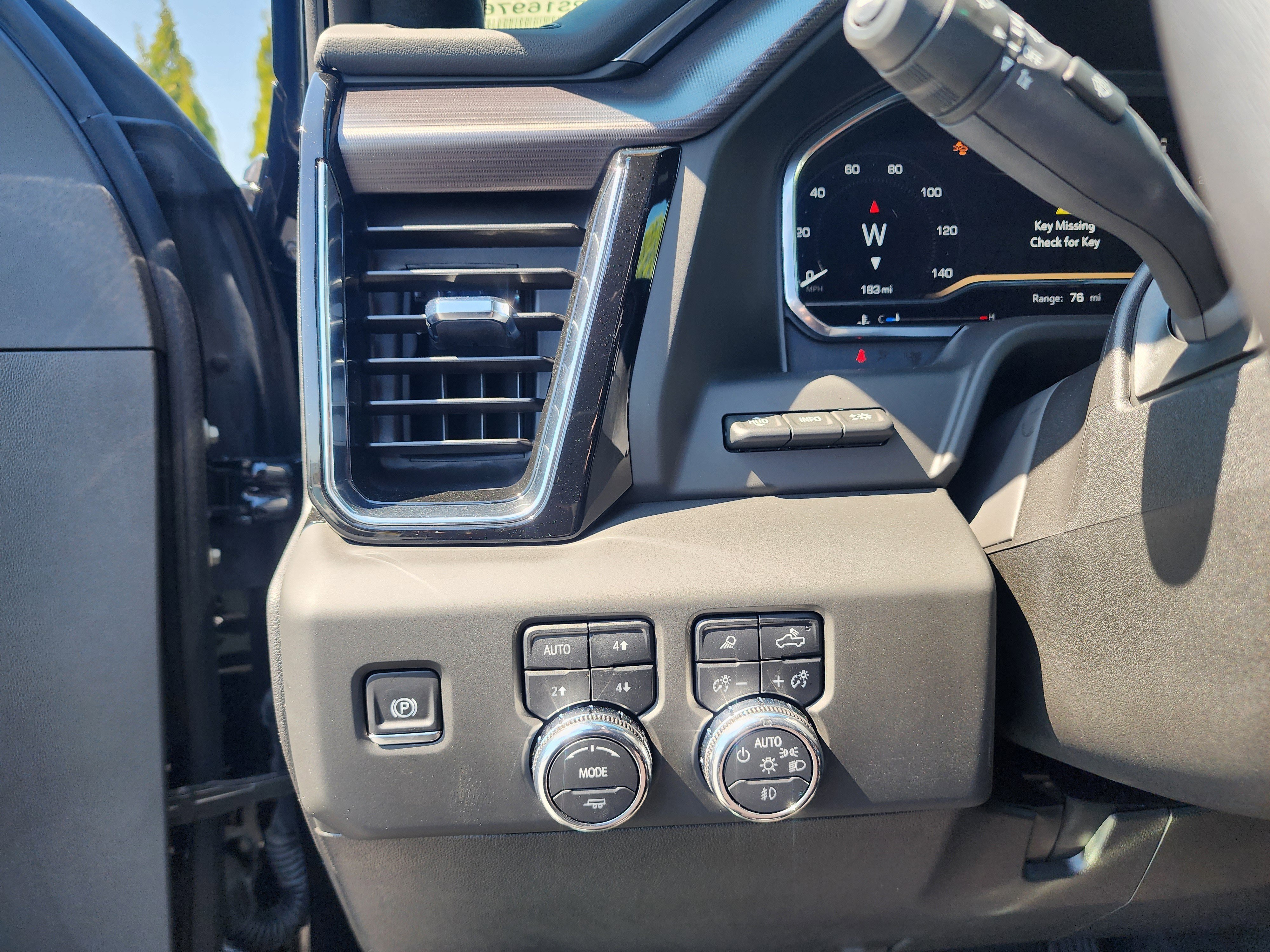 Used 2025 GMC Sierra 3500 Denali Ultimate image 27