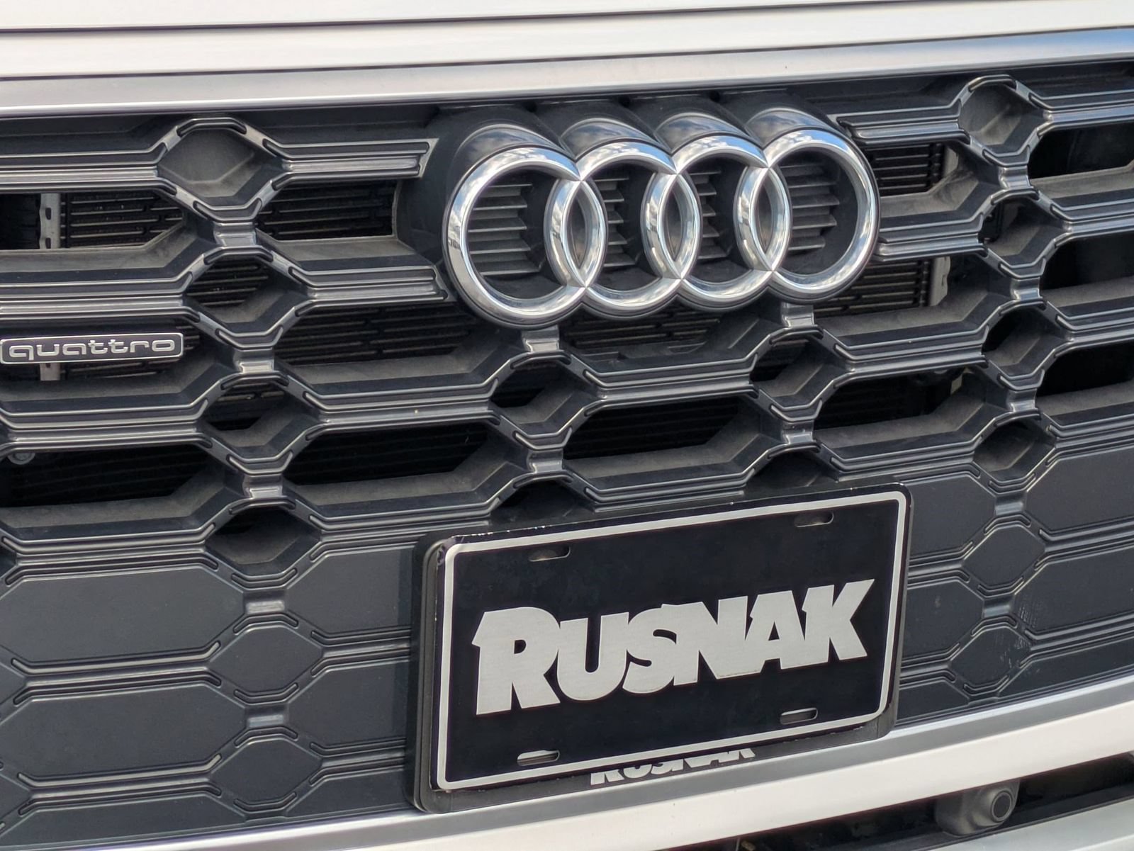 Used 2023 Audi Q5 e Premium w/ Convenience Package AWD/4WD image 26