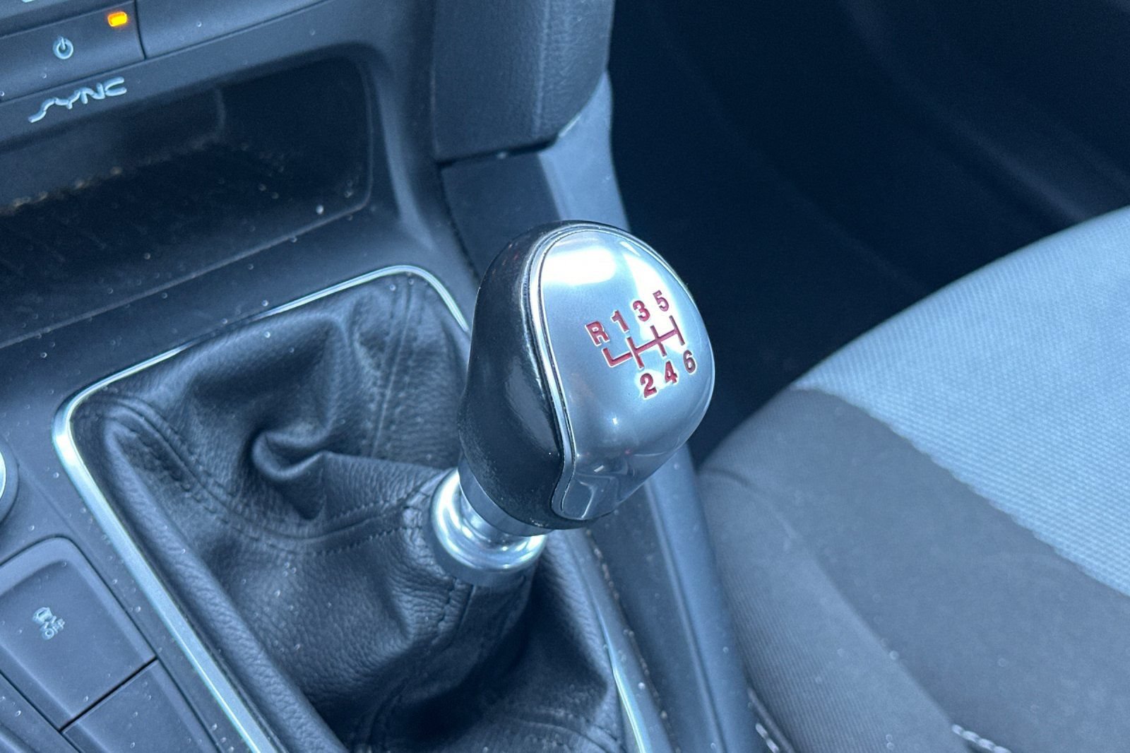 Used 2016 Ford Focus ST FWD image 20