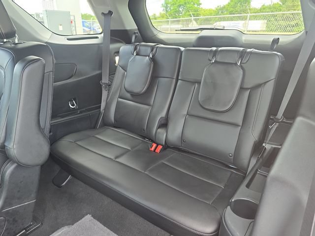 Certified 2024 Ford Explorer XLT w/ Equipment Group 202A AWD/4WD image 26