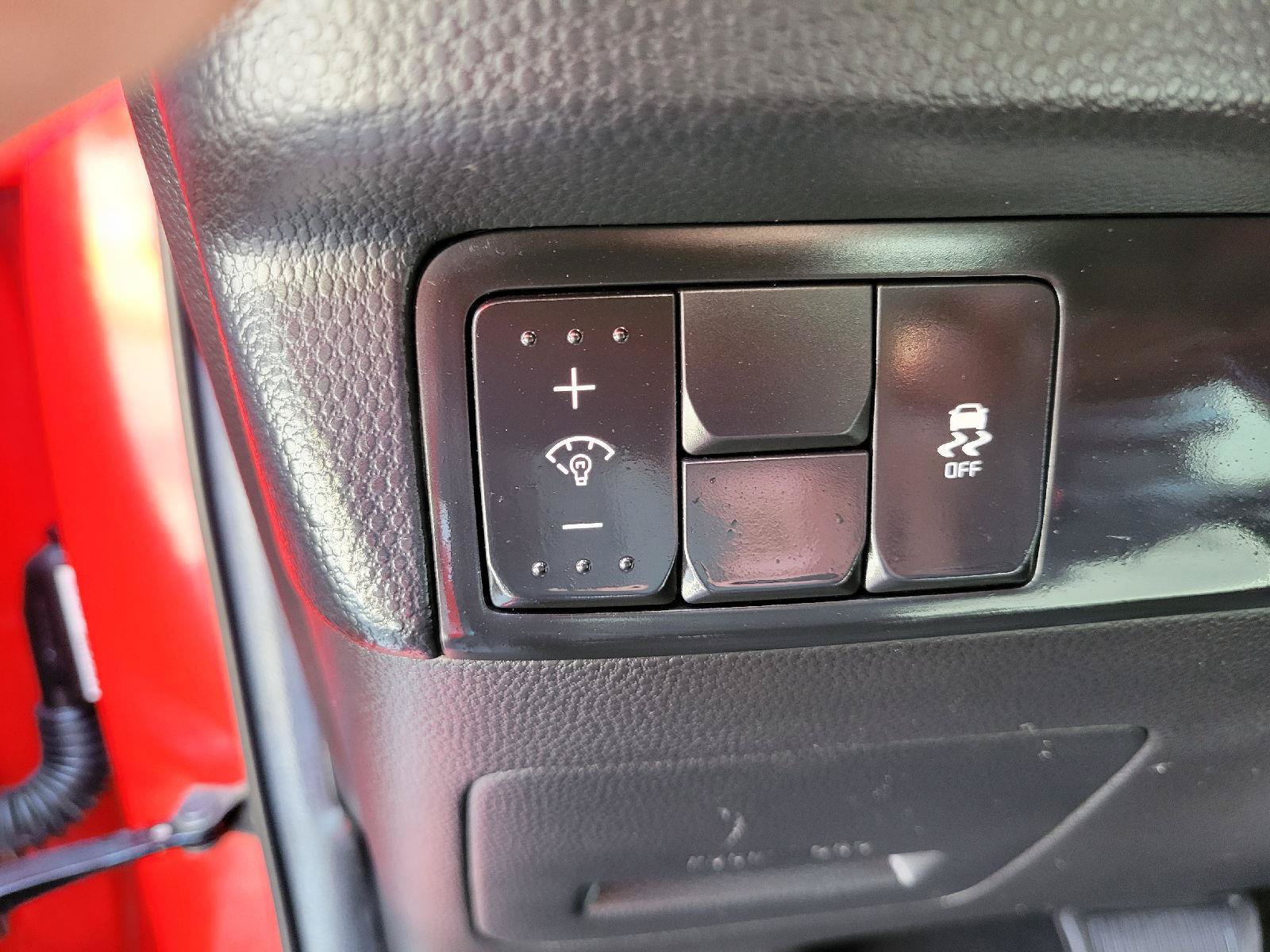 Used 2017 Kia Soul + FWD image 9