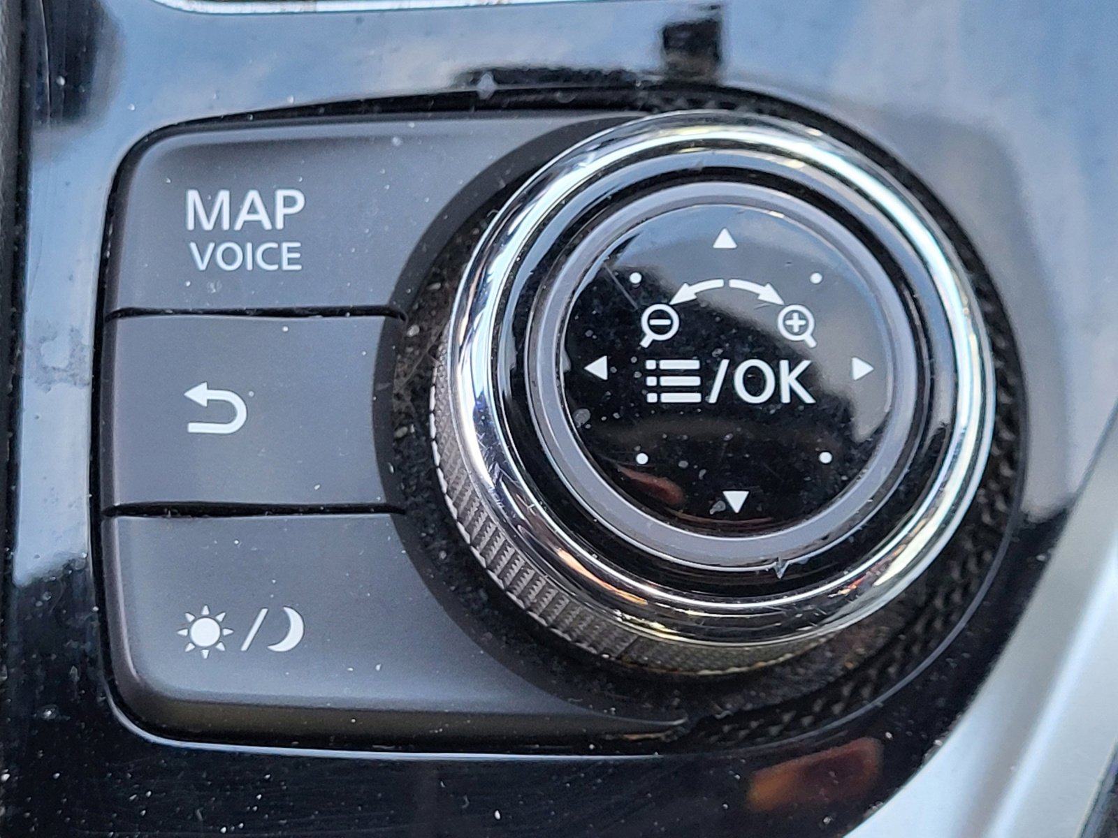 Used 2018 INFINITI Q60 Red Sport 400 w/ Sensory Package 3.0T Sport image 32