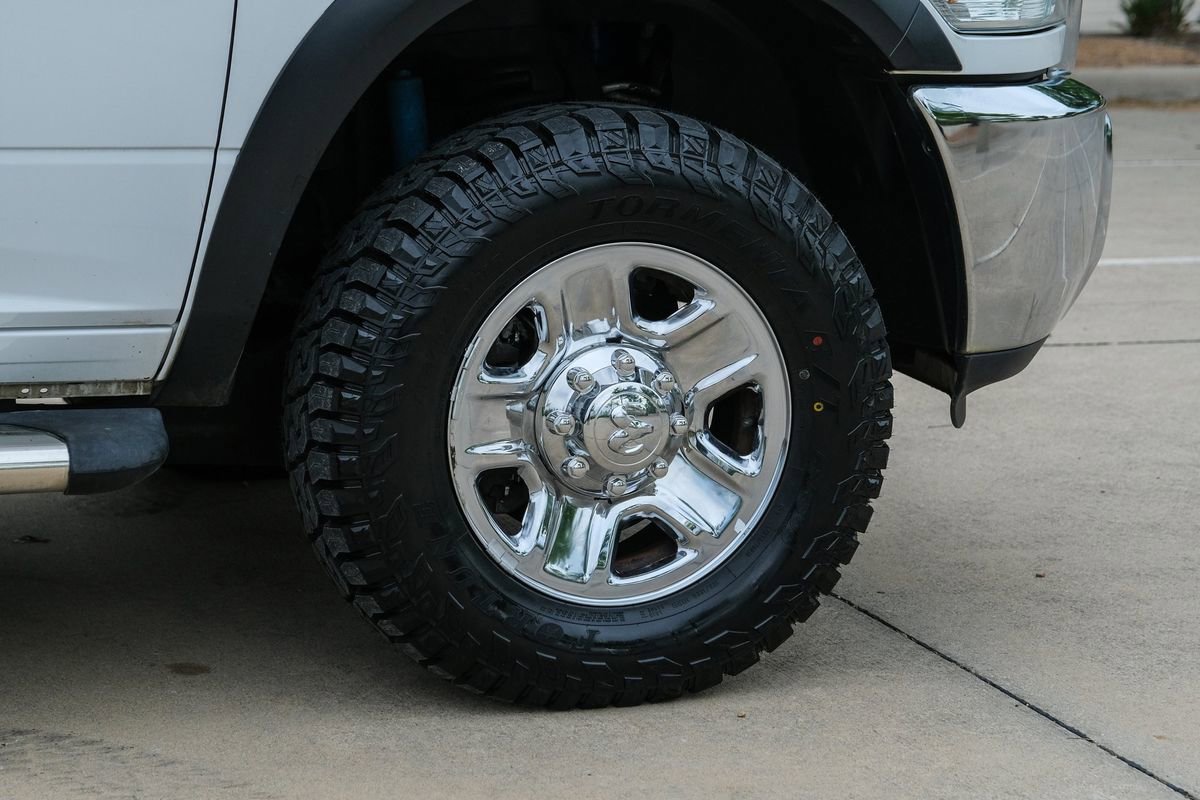 Used 2018 RAM 2500 Tradesman w/ Chrome Appearance Group AWD/4WD image 17