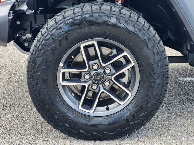Used 2026 Jeep Gladiator Mojave AWD/4WD image 8