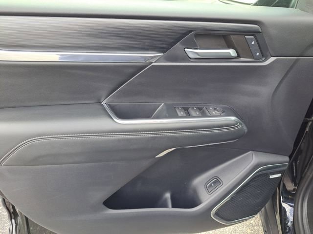 Used 2024 GMC Acadia Elevation image 19