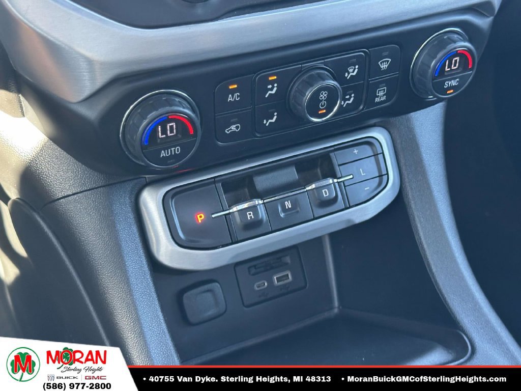 Certified 2021 GMC Acadia SLT w/ Technology Package AWD/4WD image 29