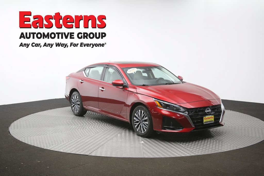 Used 2023 Nissan Altima 2.5 SV w/ SV Premium Package AWD/4WD image 48