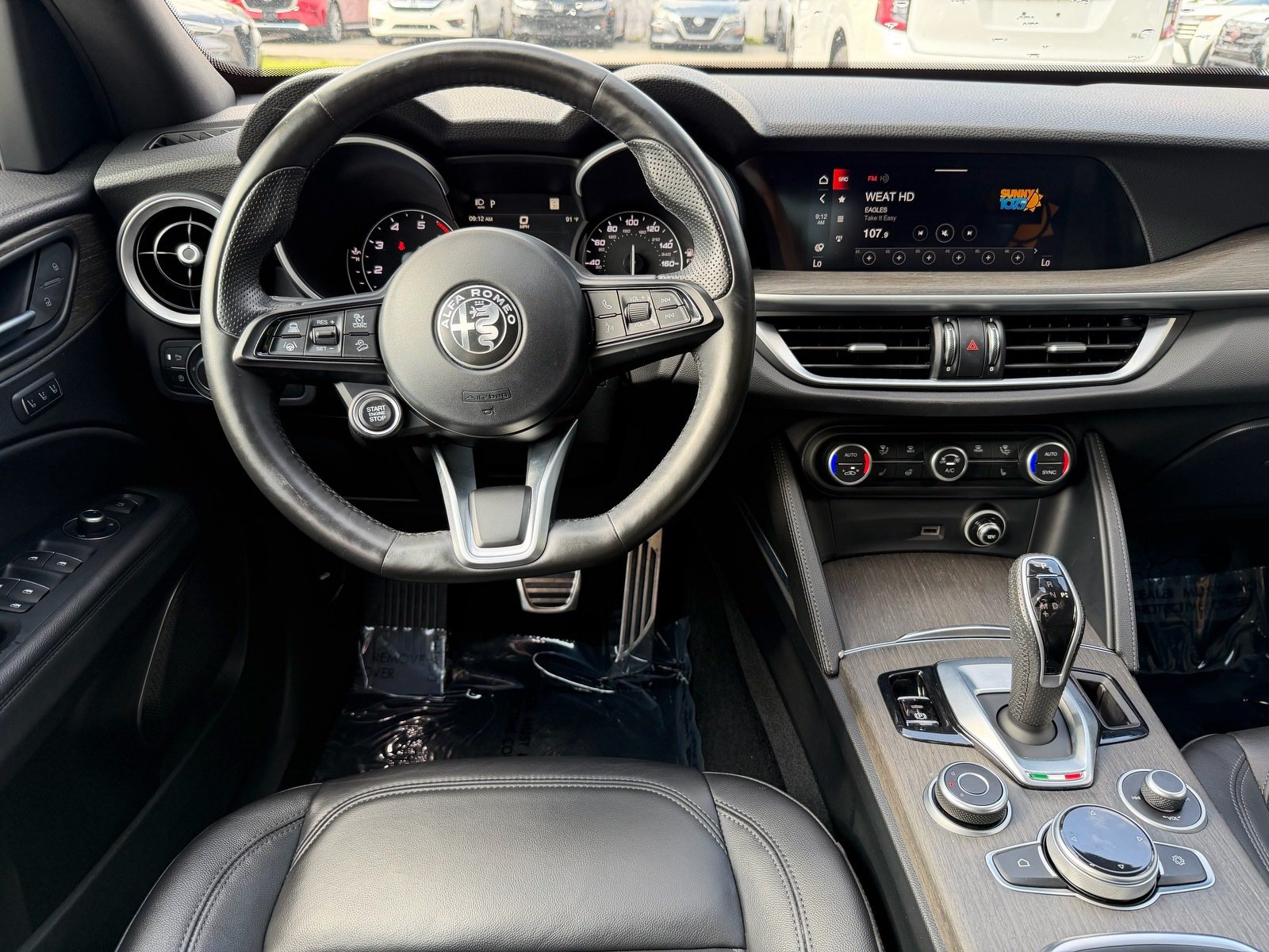 Used 2022 Alfa Romeo Stelvio Ti w/ Active Assist Plus Package AWD/4WD image 17