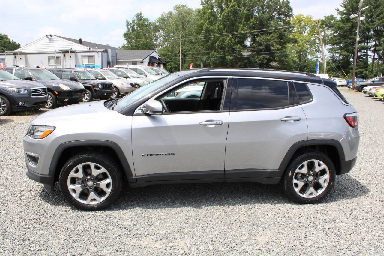Used 2018 Jeep Compass Limited AWD/4WD image 10