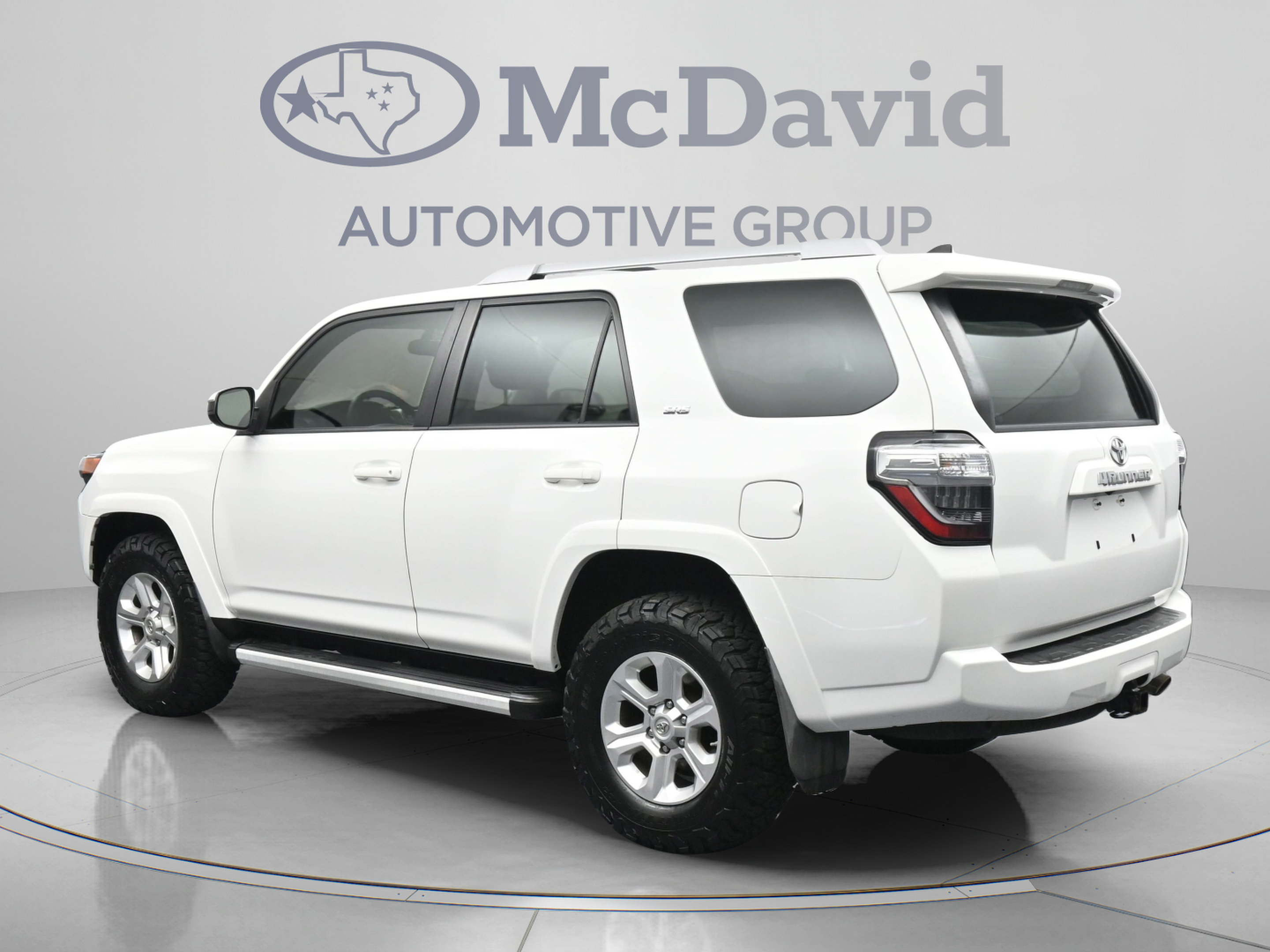 Used 2018 Toyota 4Runner SR5 AWD/4WD image 6