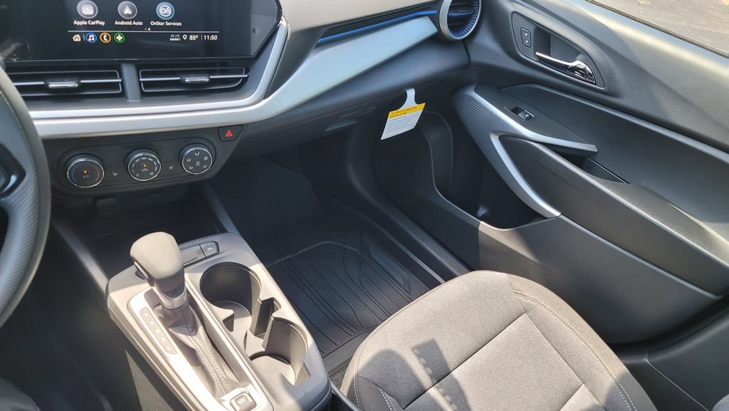 New 2026 Chevrolet Trax LS w/ LS Convenience Package FWD image 22