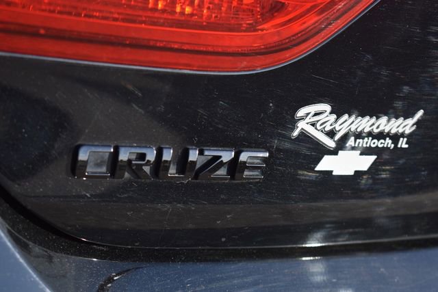 Certified 2018 Chevrolet Cruze Premier FWD image 17