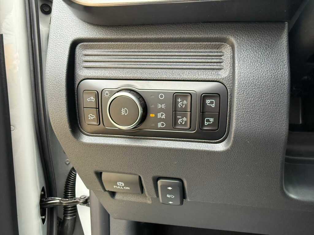 New 2026 Ford F250 Lariat w/ Black Appearance Package image 14