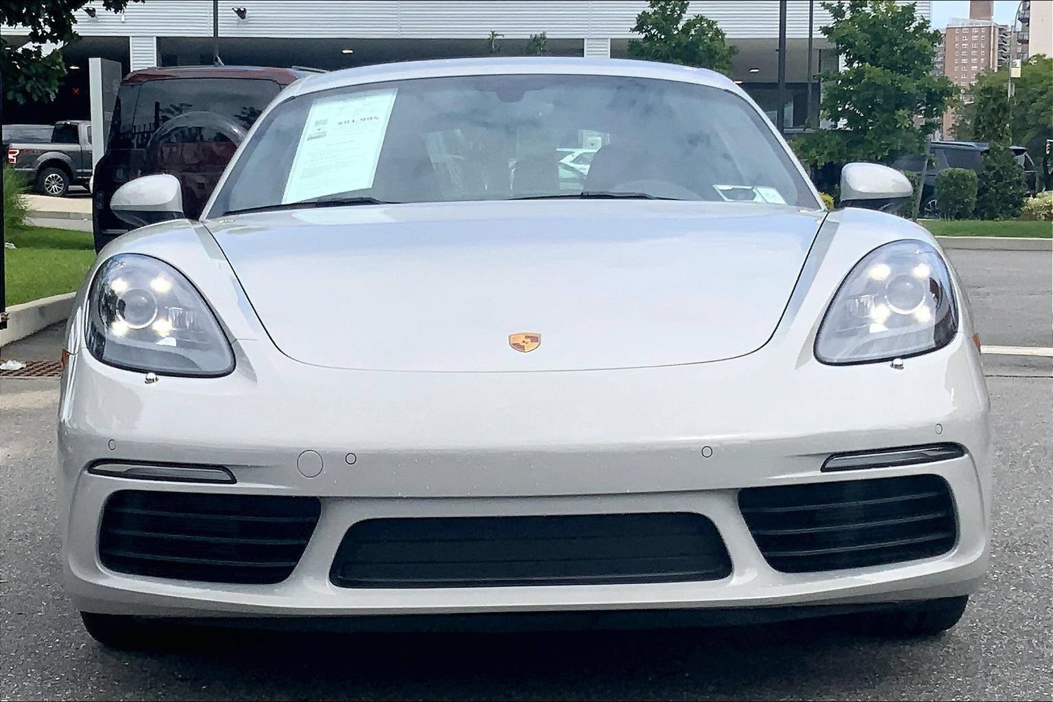 Used 2024 Porsche 718 Cayman RWD image 2