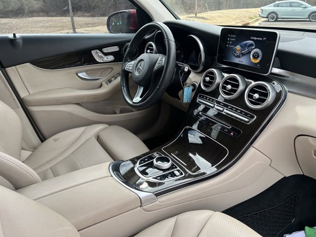 Used 2019 Mercedes-Benz GLC 300 image 9