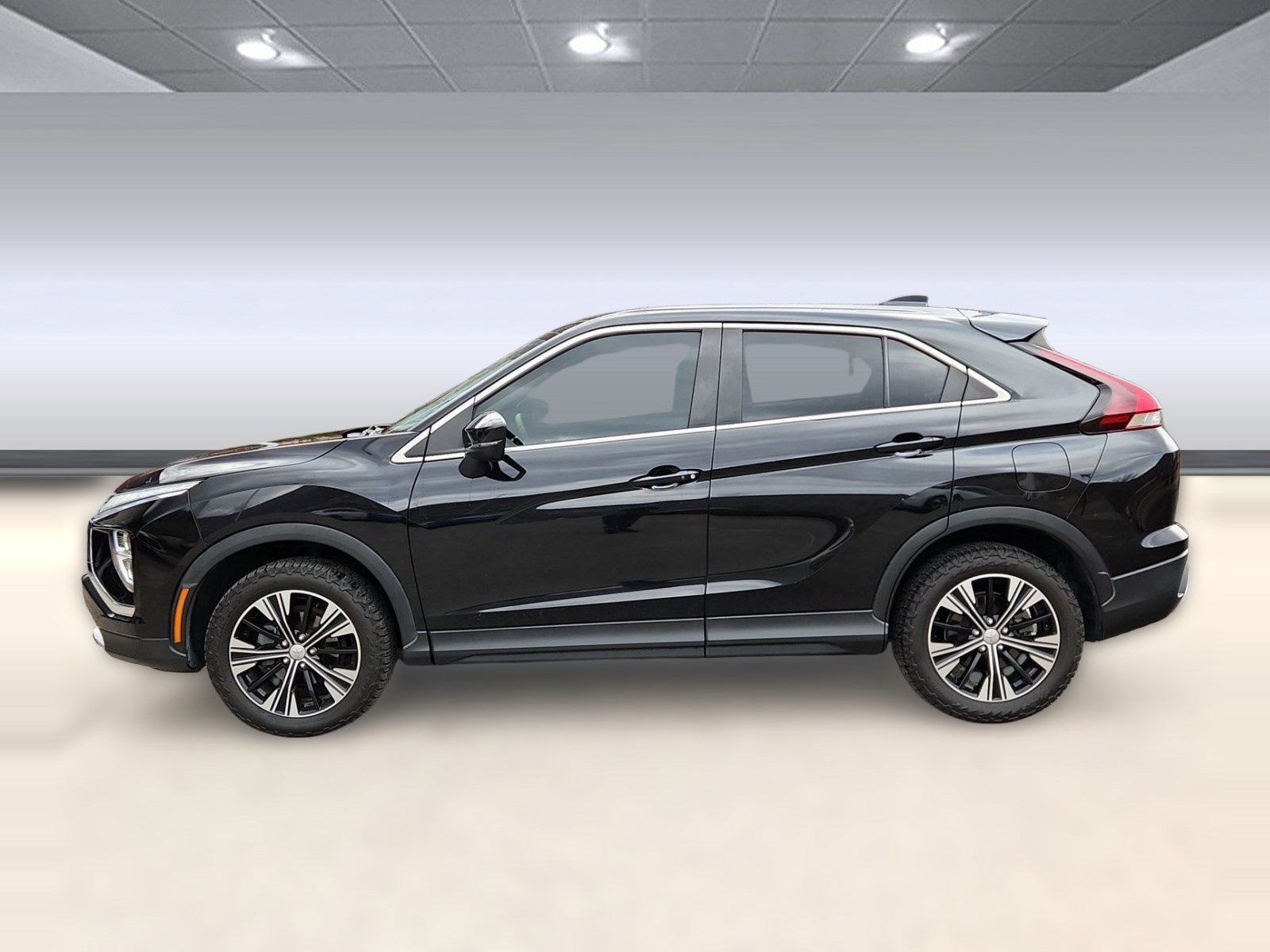 Used 2022 Mitsubishi Eclipse Cross SEL image 2
