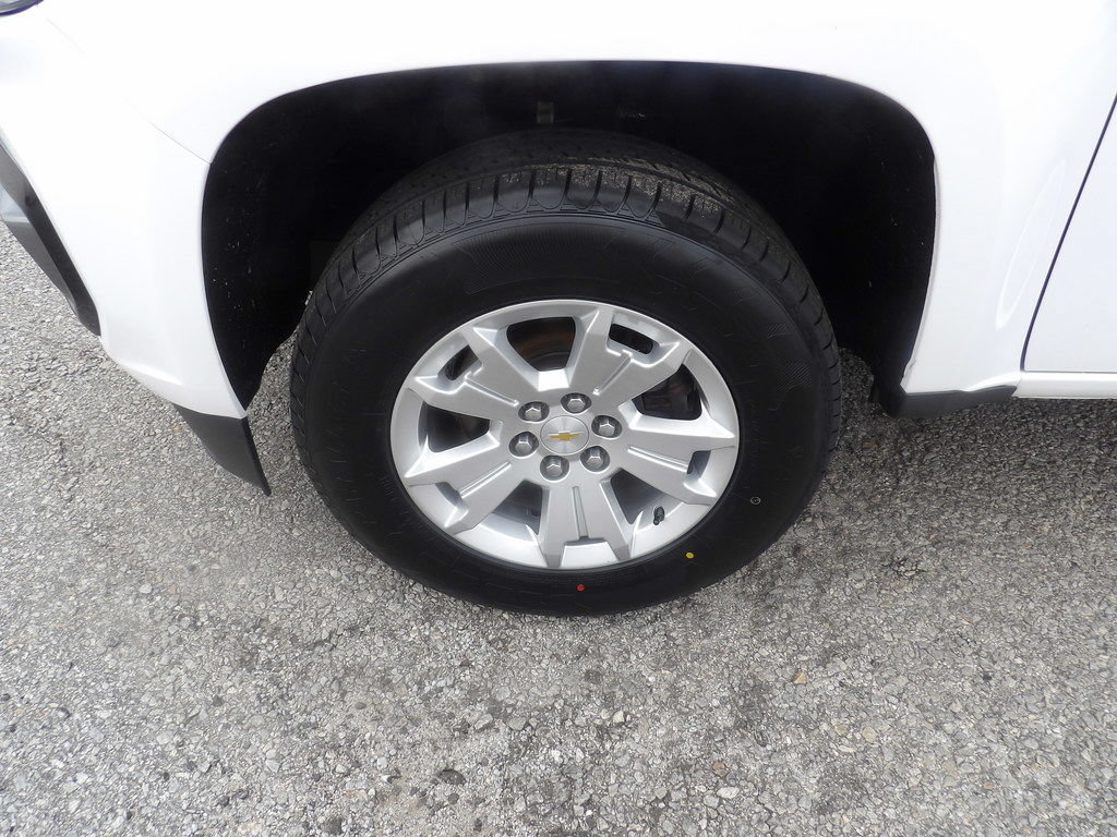 Used 2022 Chevrolet Colorado LT AWD/4WD image 41