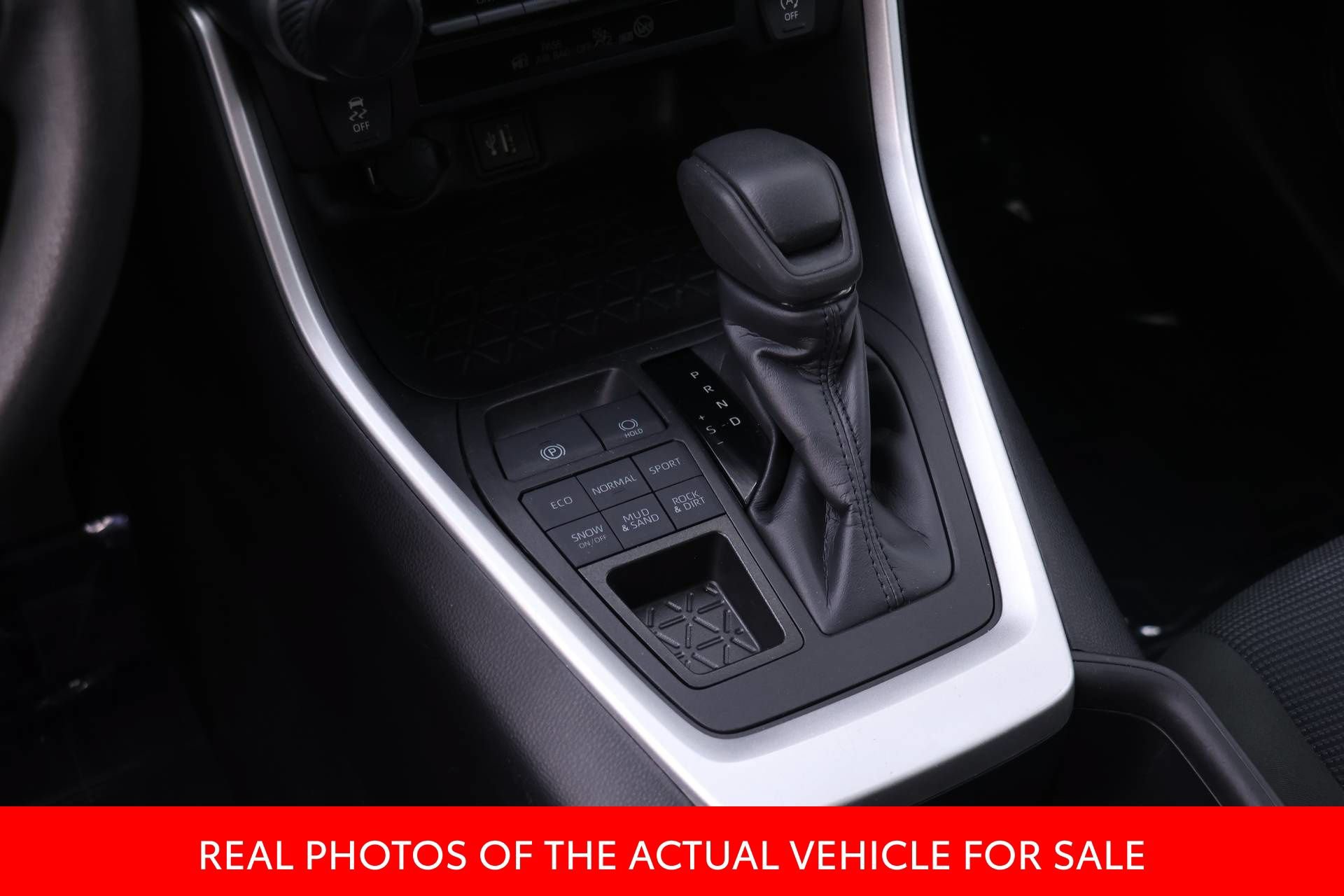 Certified 2024 Toyota RAV4 LE AWD/4WD image 12
