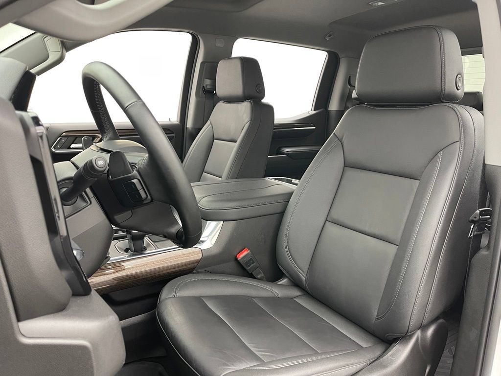 Used 2024 Chevrolet Silverado 1500 LT Trail Boss w/ Convenience Package II AWD/4WD image 17