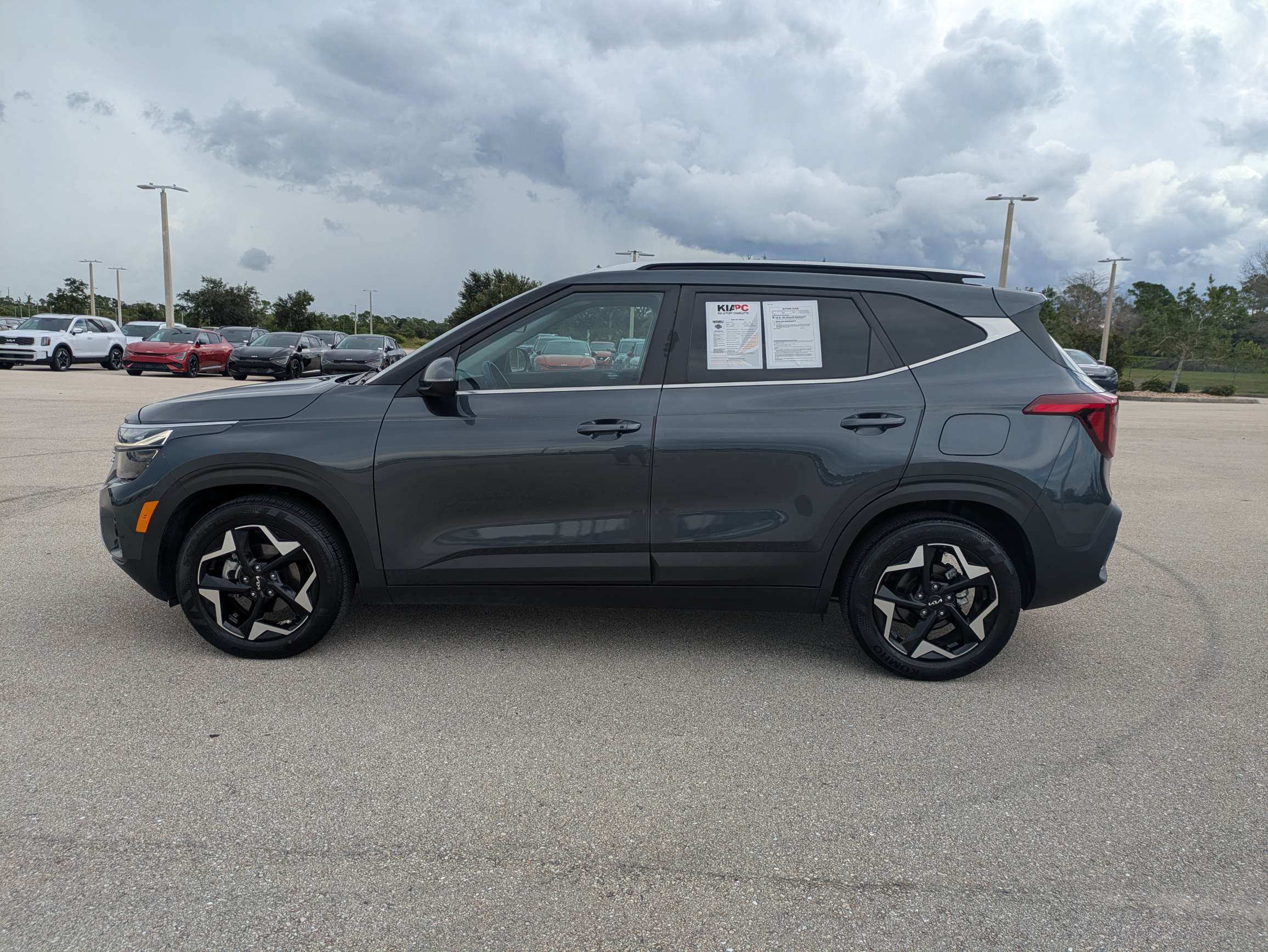 Certified 2024 Kia Seltos EX FWD image 8