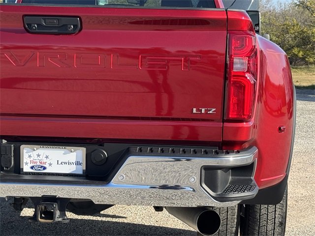 Used 2025 Chevrolet Silverado 3500 LTZ w/ LTZ Plus Package image 7