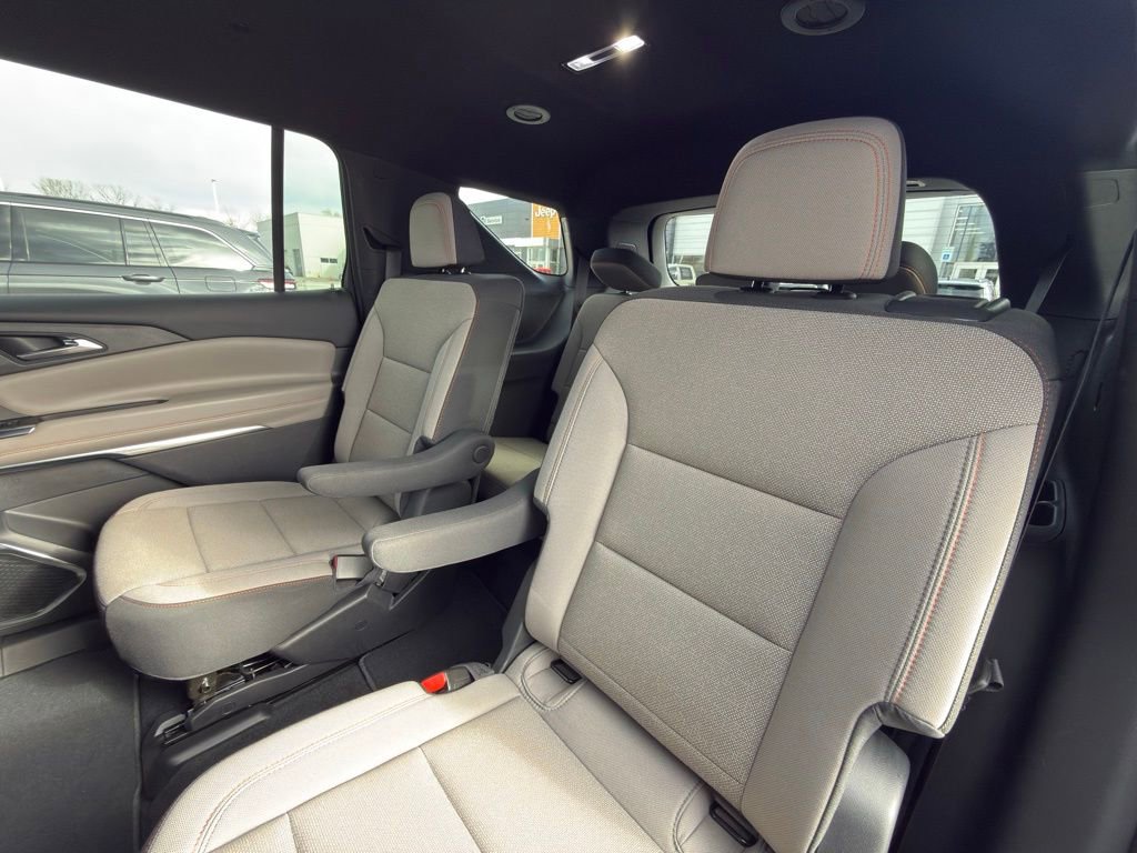 Used 2024 Chevrolet Traverse LT w/ Enhanced Driving Package image 26