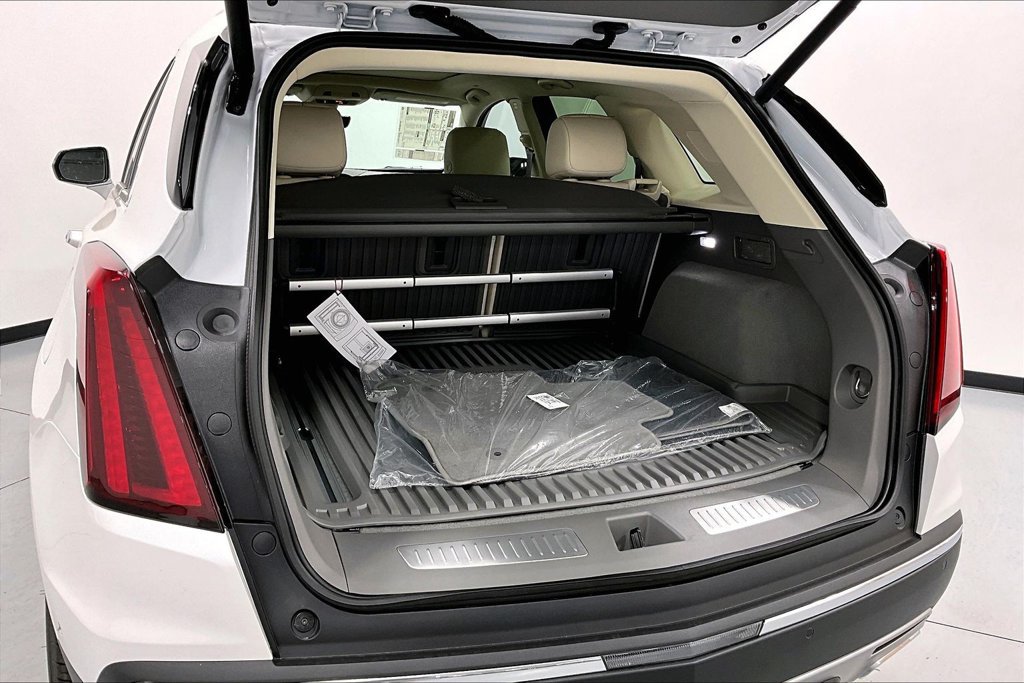 New 2026 Cadillac XT5 Premium Luxury w/ Driver Assist Package FWD image 33