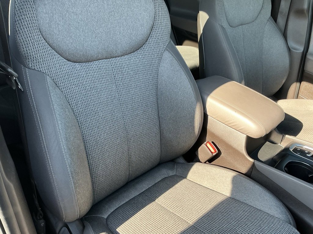 Used 2020 Hyundai Santa Fe SEL image 30