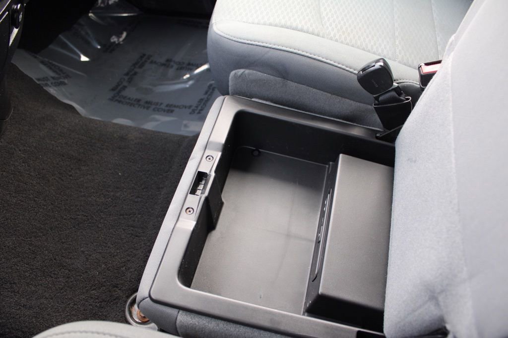 Used 2014 RAM 1500 Tradesman w/ Power & Remote Entry Group image 30