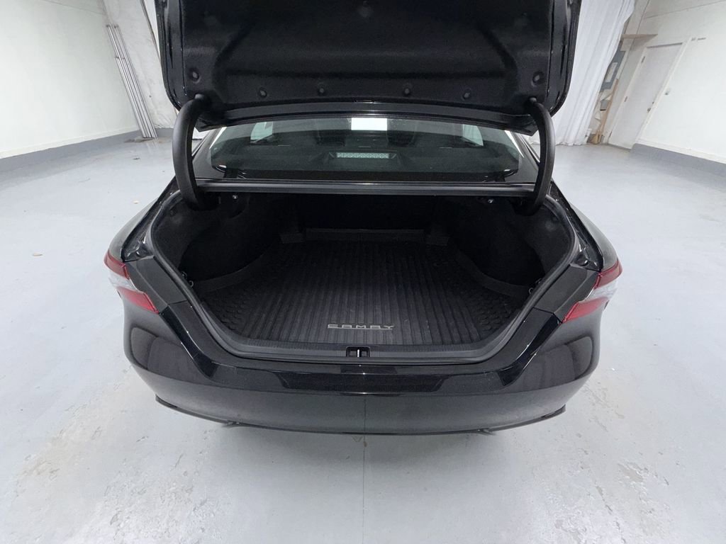 Certified 2023 Toyota Camry SE w/ Cold Weather Package FWD image 16