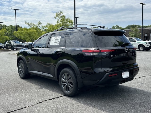 New 2026 Nissan Pathfinder SV w/ SV Premium Package AWD/4WD image 7