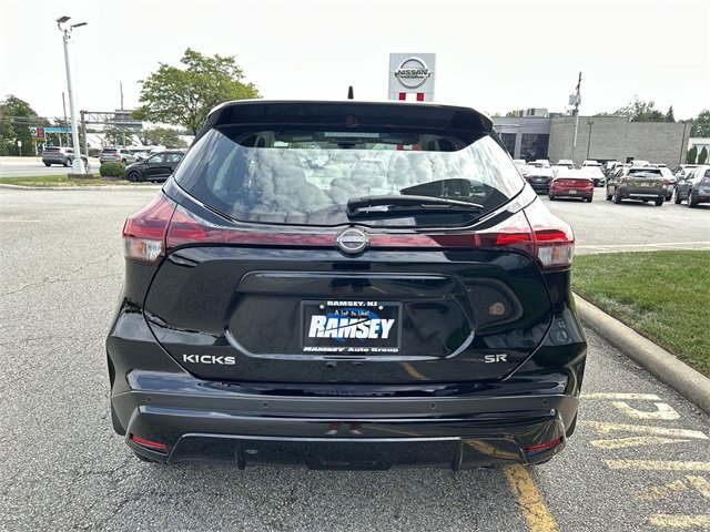 Certified 2024 Nissan Kicks SR image 25