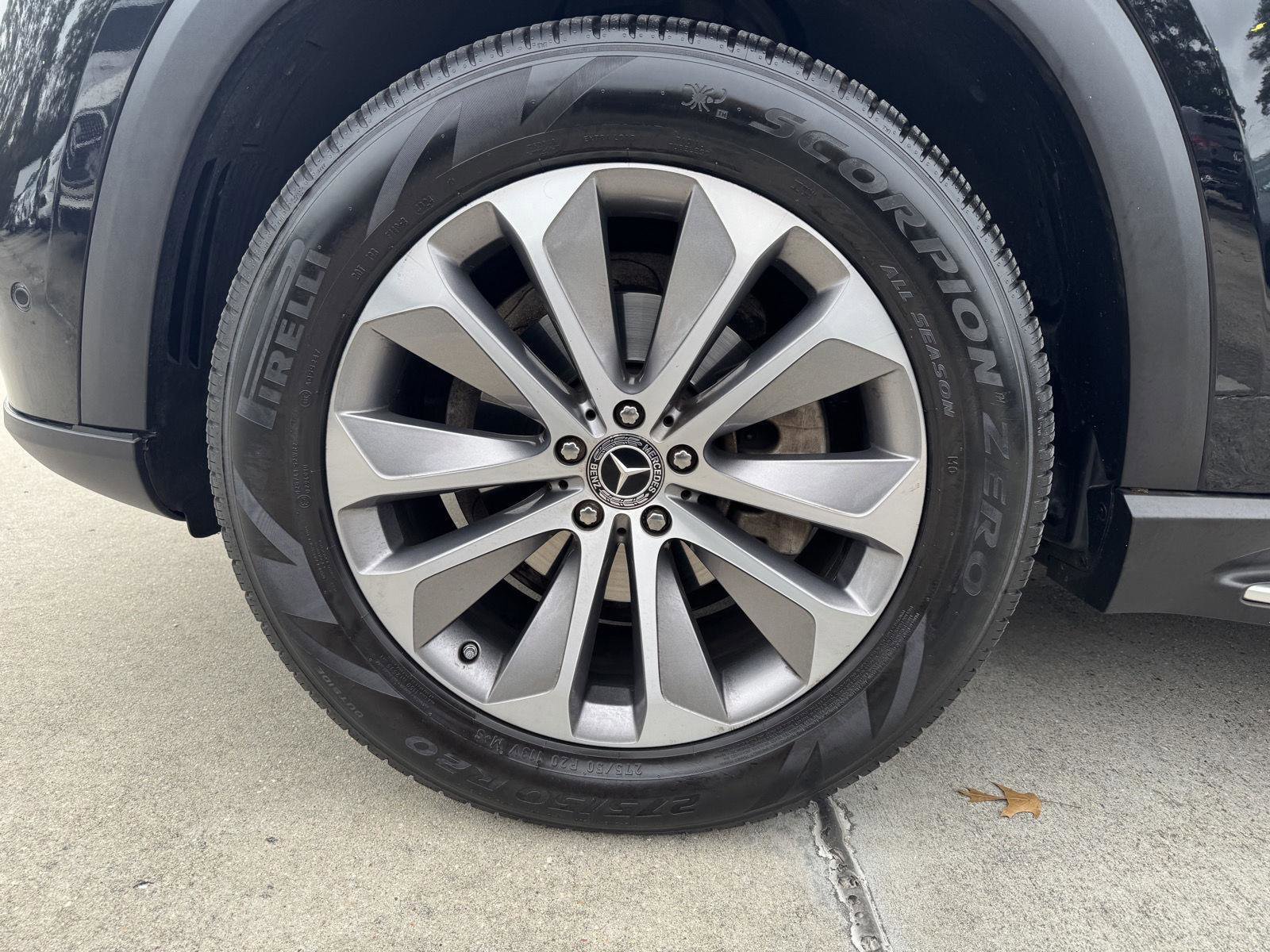 Used 2020 Mercedes-Benz GLE 350 4MATIC image 4