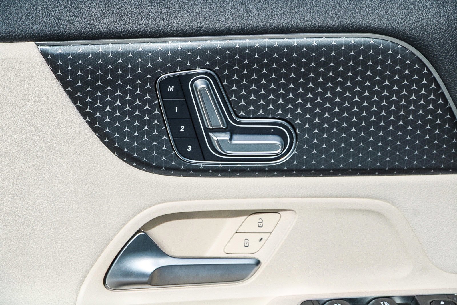 Used 2025 Mercedes-Benz GLA 250 image 19