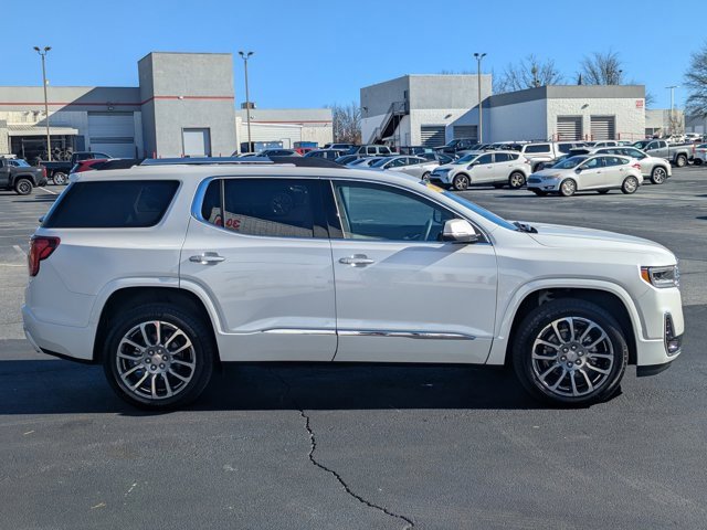 Used 2023 GMC Acadia Denali image 8