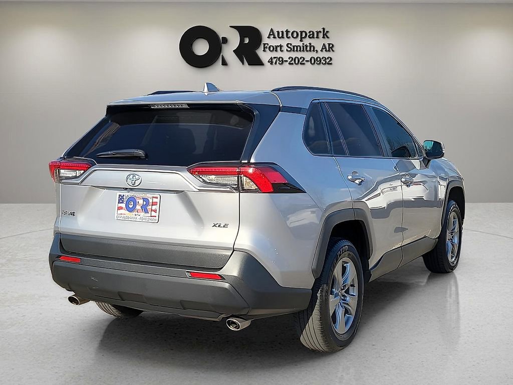 Used 2025 Toyota RAV4 XLE w/ Weather Package image 5