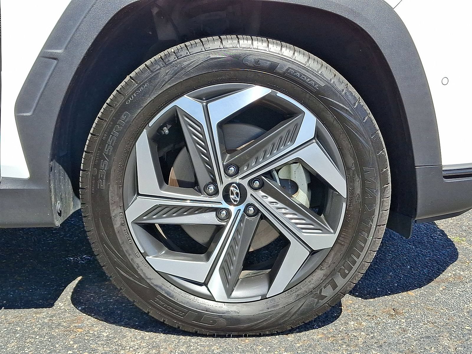 Certified 2024 Hyundai Tucson Limited AWD/4WD image 33